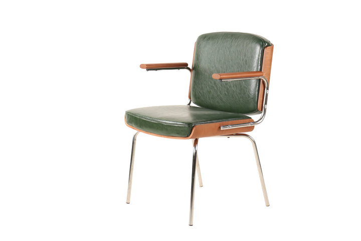 Comfortable Dark Green Arm Chair - Perfect for Small Space Reading Corner